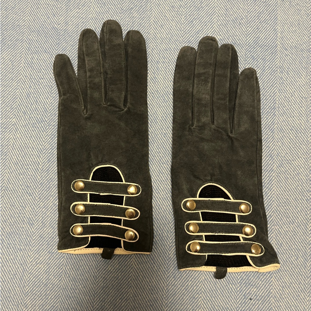 Women’s gloves